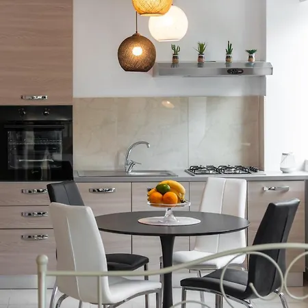 Lanare Apartment *